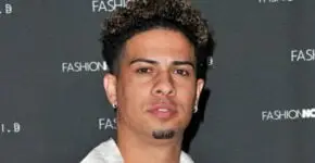 Austin McBroom Wiki, Cheating, Wife, Net Worth, Family, Facts