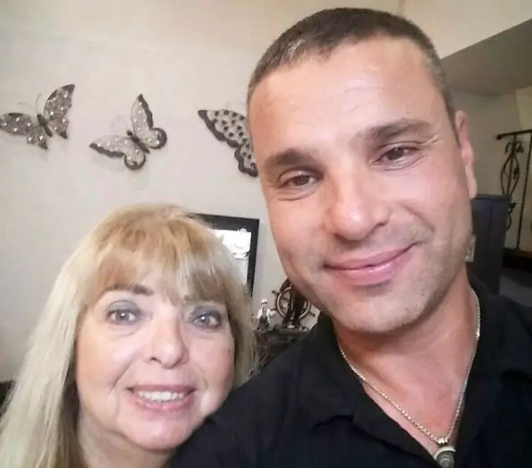 Amir Tsarfati with his mother 1