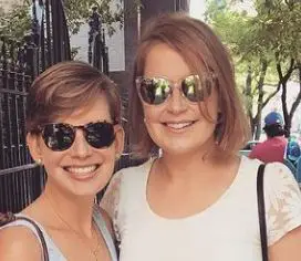 Emily Kaplan with her sister Leah Kaplan