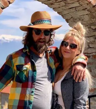 Josh Blue having a great time with his girlfriend Mercy Gold.