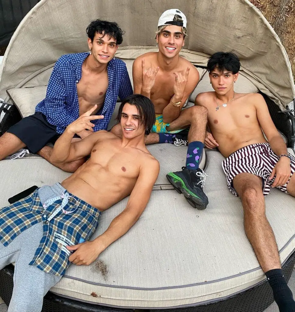 Darius-Dobre-With-His-Brothers