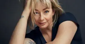 Actress Lucy DeCoutere Facts- Wiki, Bio, Age, Family, Married, Husband, Height, Net Worth