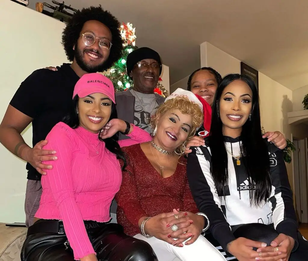 Feven Kay with her father, mother, sister, and brother on Christmas.