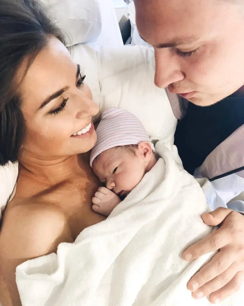 Ashley-TerKeurst-Hodges-with-her-husband-and-her-newly-born-baby
