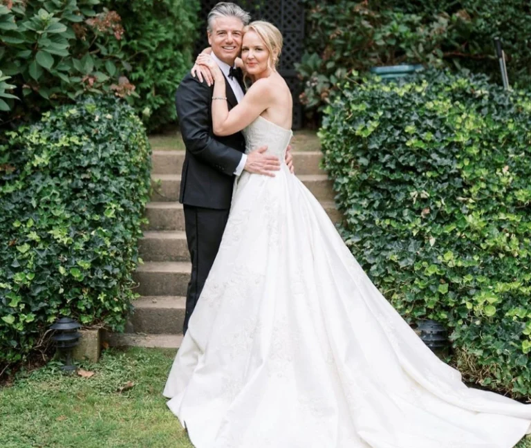 TV-personality-Carolyn-Manno-married-with-her-husband-Philip-Paparella